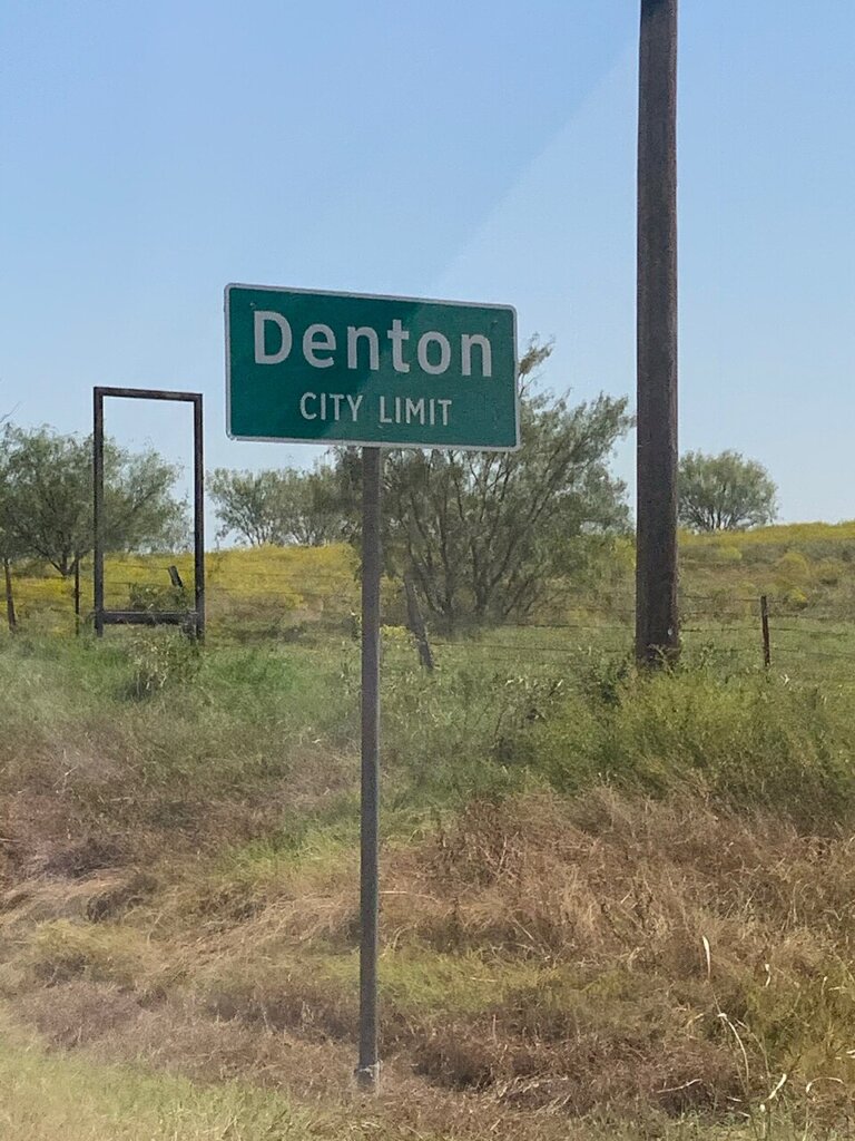 Denton,_Texas_city_limit_sign